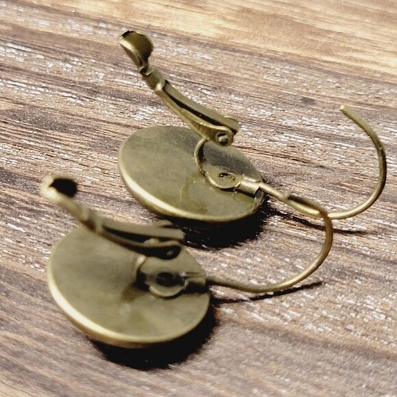 Vintage-style Playful Cat earrings Glass Cabochon Jacket Copper Alloy earrings - Picture 6 of 8